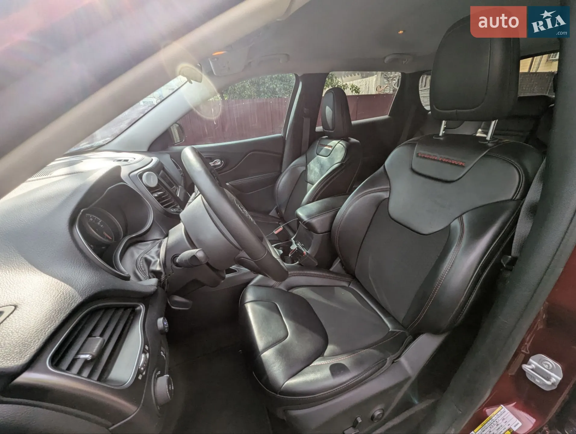 2019 Jeep Cherokee - мініатюра 2