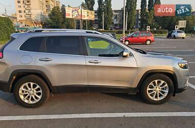 Внедорожник / Кроссовер Jeep Cherokee 2018 в 