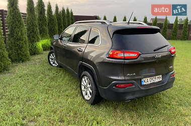 Внедорожник / Кроссовер Jeep Cherokee 2016 в 