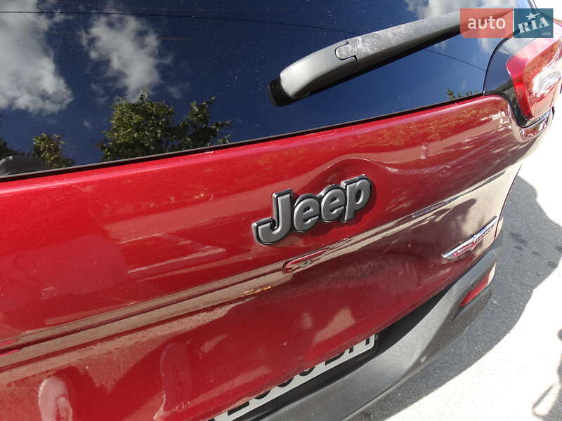 Внедорожник / Кроссовер Jeep Cherokee 2015 в Киеве фото 10 Внедорожник / Кроссовер Jeep Cherokee 2015 в Киеве