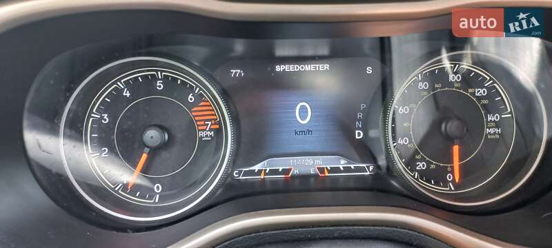 Внедорожник / Кроссовер Jeep Cherokee 2016 в Тернополе