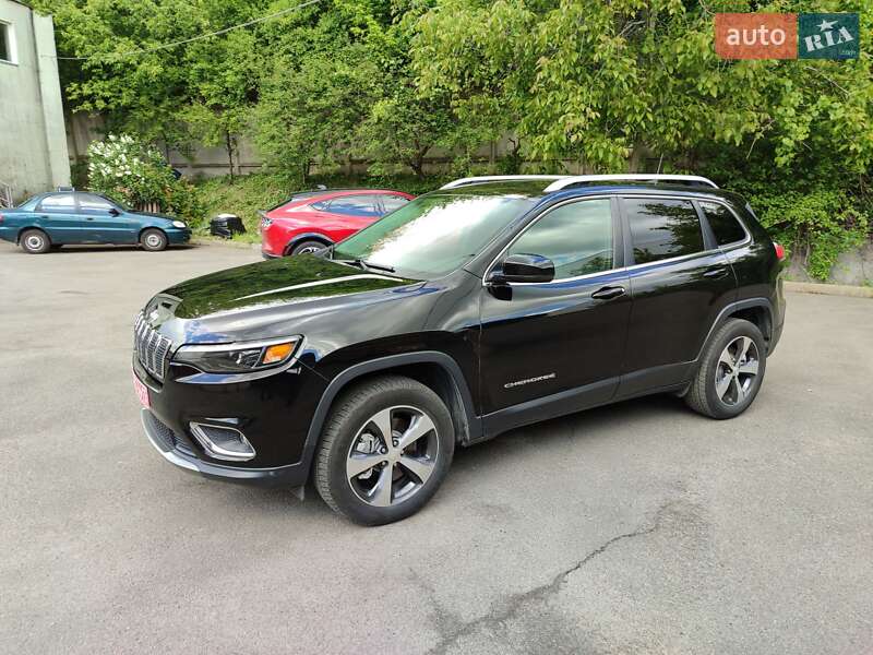 Внедорожник / Кроссовер Jeep Cherokee 2019 в Ровно