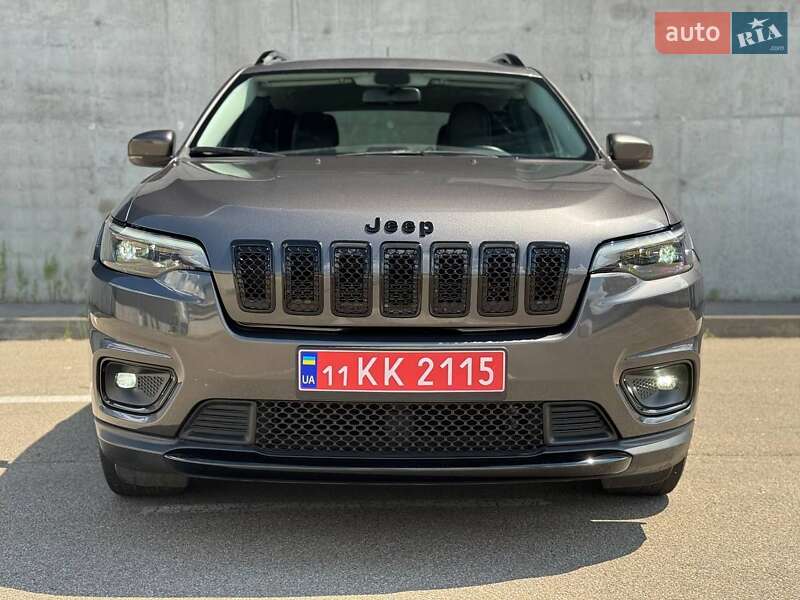 Внедорожник / Кроссовер Jeep Cherokee 2019 в 