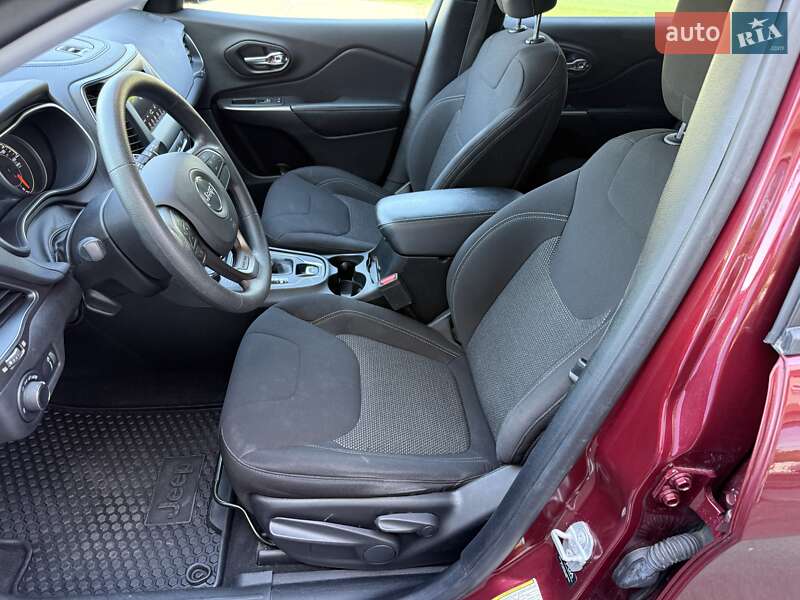 Внедорожник / Кроссовер Jeep Cherokee 2020 в Одессе