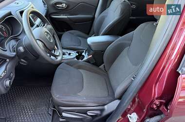 Внедорожник / Кроссовер Jeep Cherokee 2020 в 