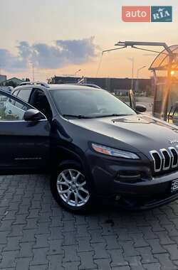 Позашляховик / Кросовер Jeep Cherokee 2016 в Києві