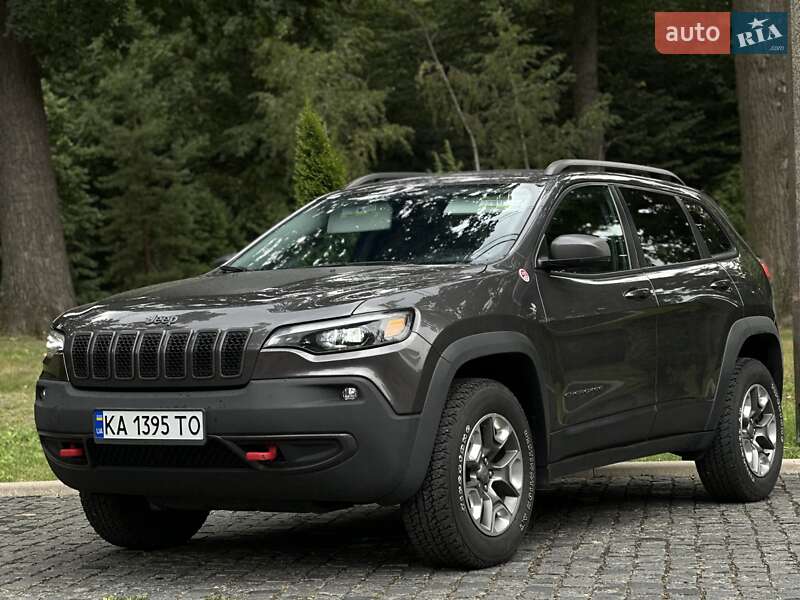 Внедорожник / Кроссовер Jeep Cherokee 2018 в Киеве
