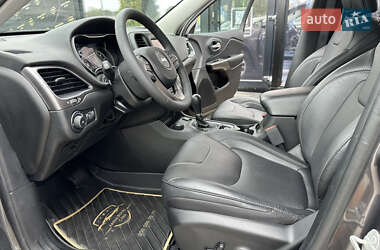 Внедорожник / Кроссовер Jeep Cherokee 2021 в 