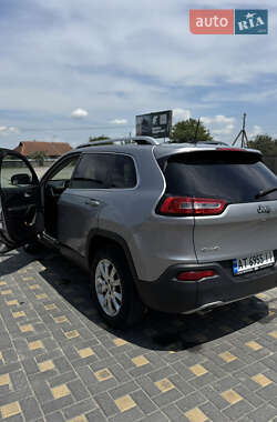 Внедорожник / Кроссовер Jeep Cherokee 2016 в Коломые