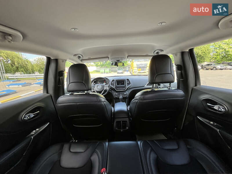 Внедорожник / Кроссовер Jeep Cherokee 2019 в Василькове