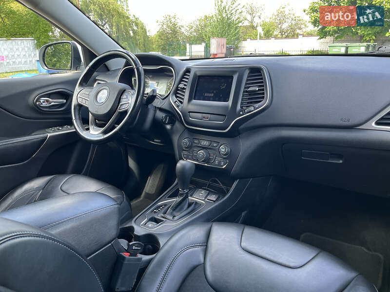 Внедорожник / Кроссовер Jeep Cherokee 2019 в Василькове