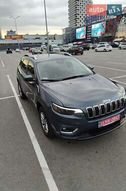 Внедорожник / Кроссовер Jeep Cherokee 2020 в 
