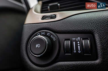 Внедорожник / Кроссовер Jeep Cherokee 2017 в 