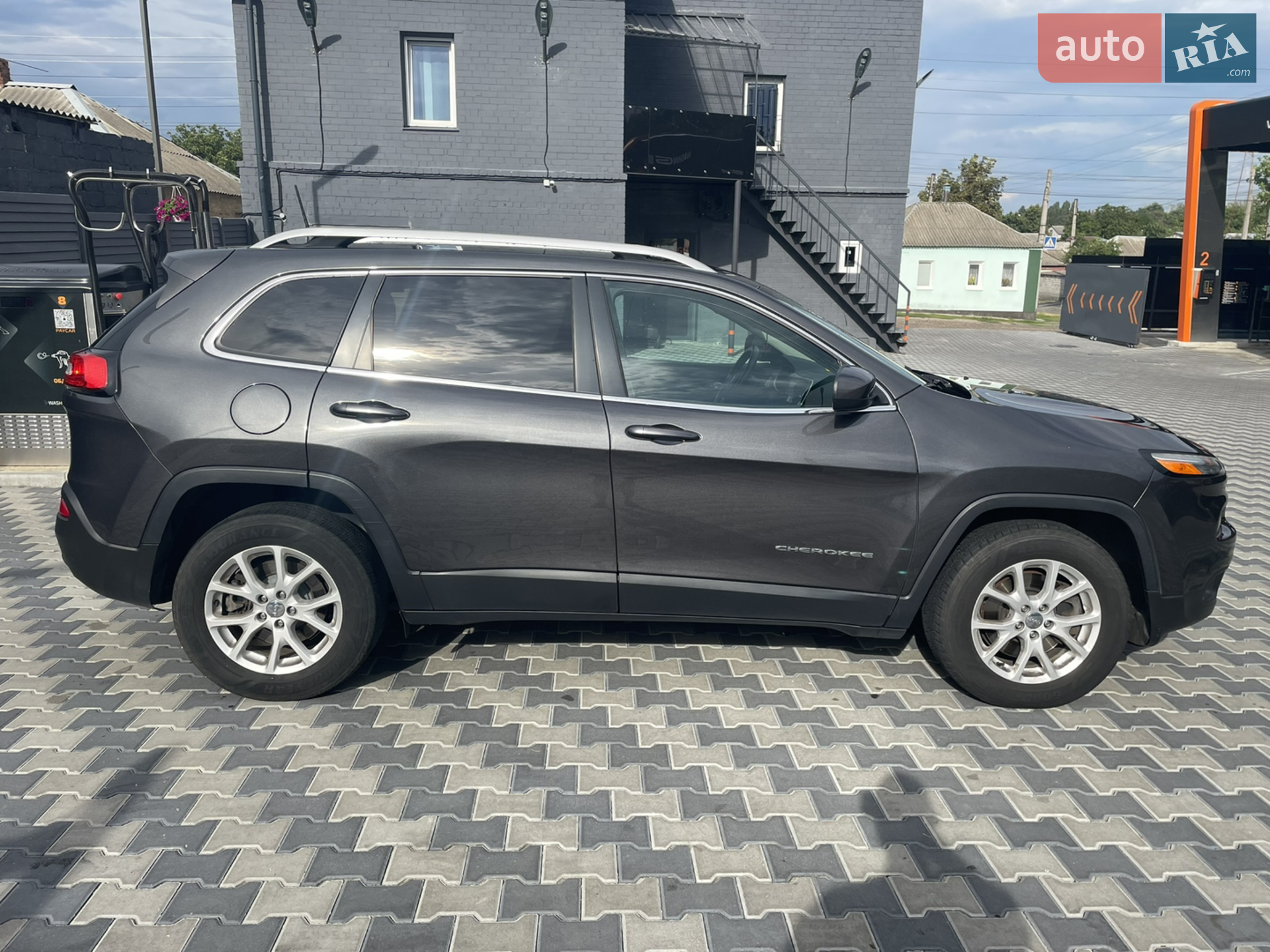 2016 Jeep Cherokee - мініатюра 5