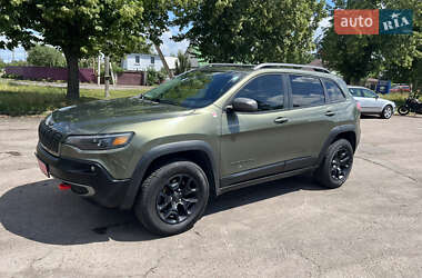Внедорожник / Кроссовер Jeep Cherokee 2020 в 