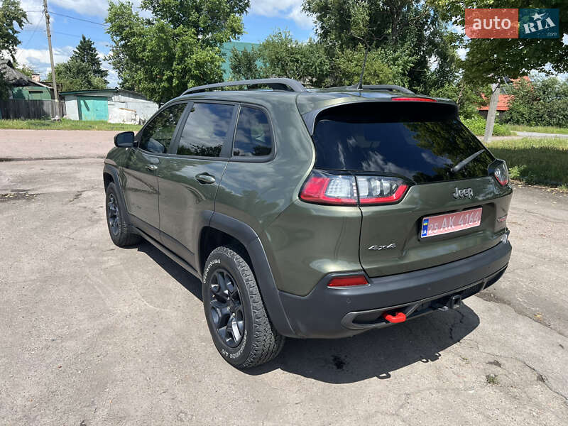 Внедорожник / Кроссовер Jeep Cherokee 2020 в Чернигове
