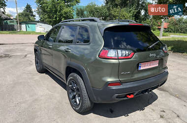 Внедорожник / Кроссовер Jeep Cherokee 2020 в 