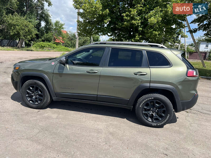 Внедорожник / Кроссовер Jeep Cherokee 2020 в Чернигове