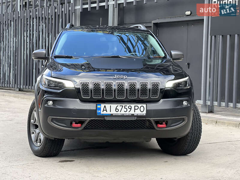 Внедорожник / Кроссовер Jeep Cherokee 2019 в Киеве