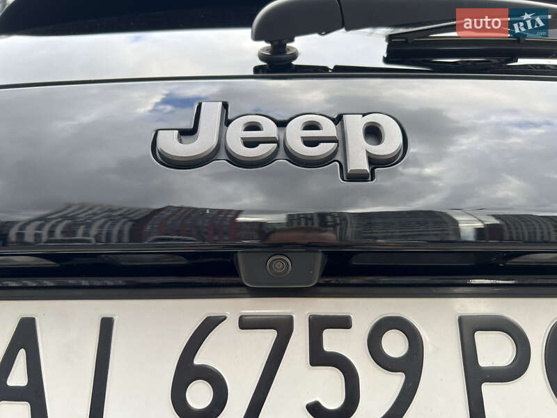 Внедорожник / Кроссовер Jeep Cherokee 2019 в Киеве