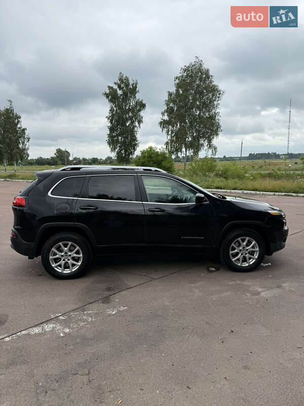 Внедорожник / Кроссовер Jeep Cherokee 2013 в Шостке