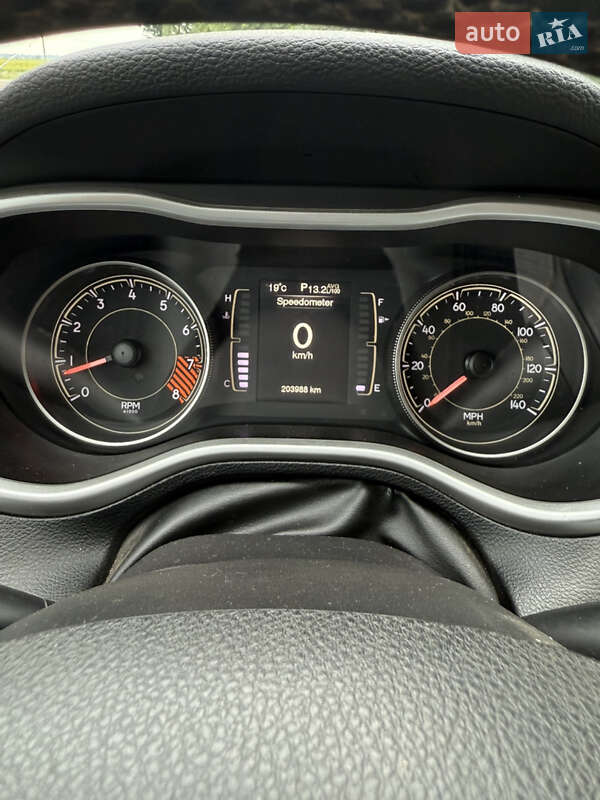 Внедорожник / Кроссовер Jeep Cherokee 2013 в Шостке