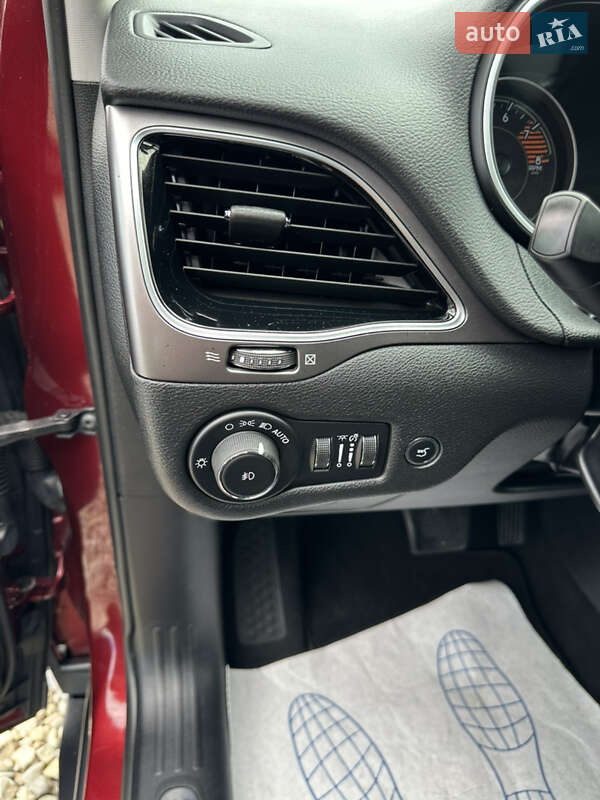 Внедорожник / Кроссовер Jeep Cherokee 2019 в Ивано-Франковске