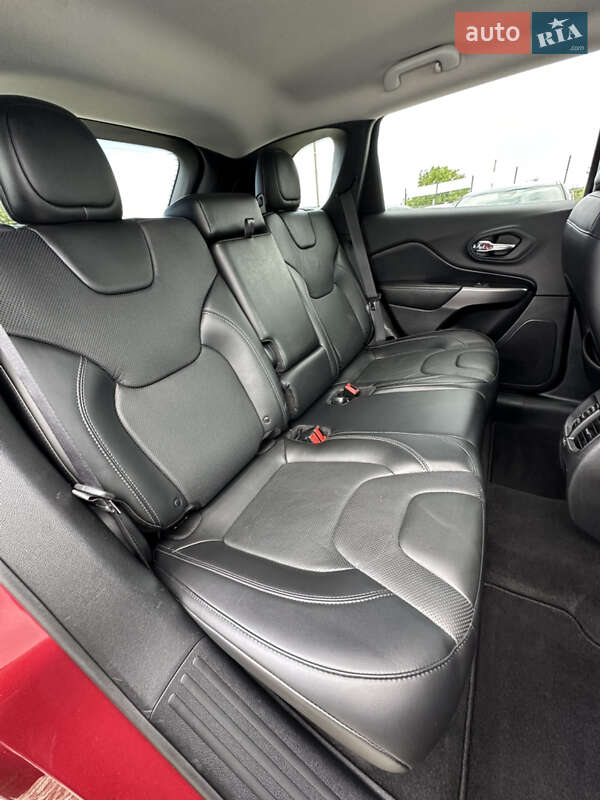 Внедорожник / Кроссовер Jeep Cherokee 2019 в Ивано-Франковске