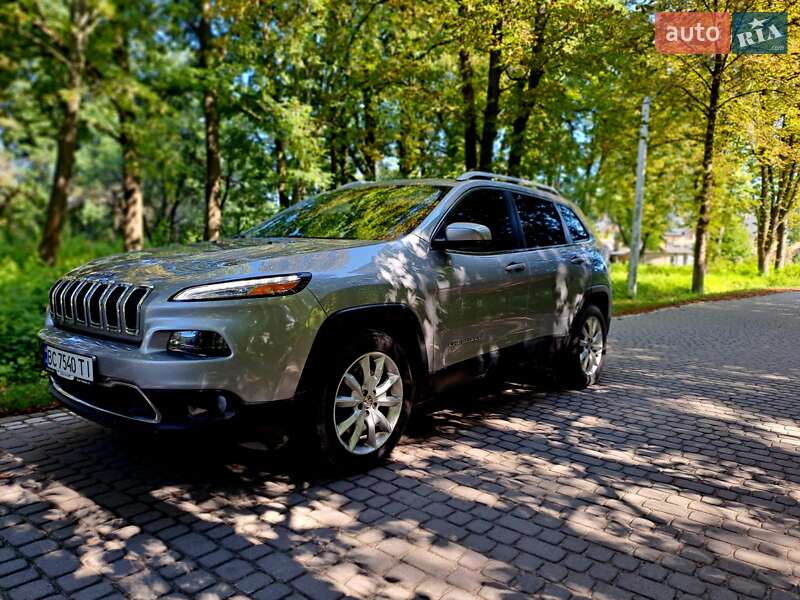 Позашляховик / Кросовер Jeep Cherokee 2016 в Жовкві фото 50 Позашляховик / Кросовер Jeep Cherokee 2016 в Жовкві