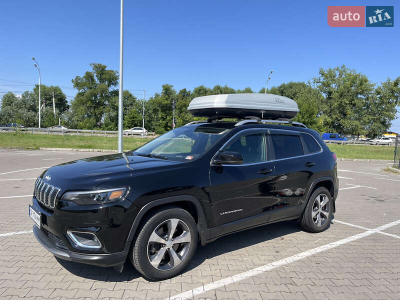 Внедорожник / Кроссовер Jeep Cherokee 2018 в Киеве