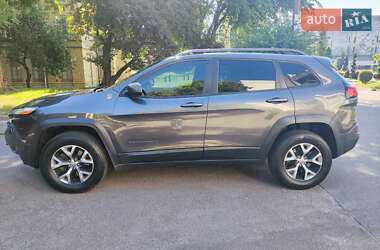 Внедорожник / Кроссовер Jeep Cherokee 2015 в 