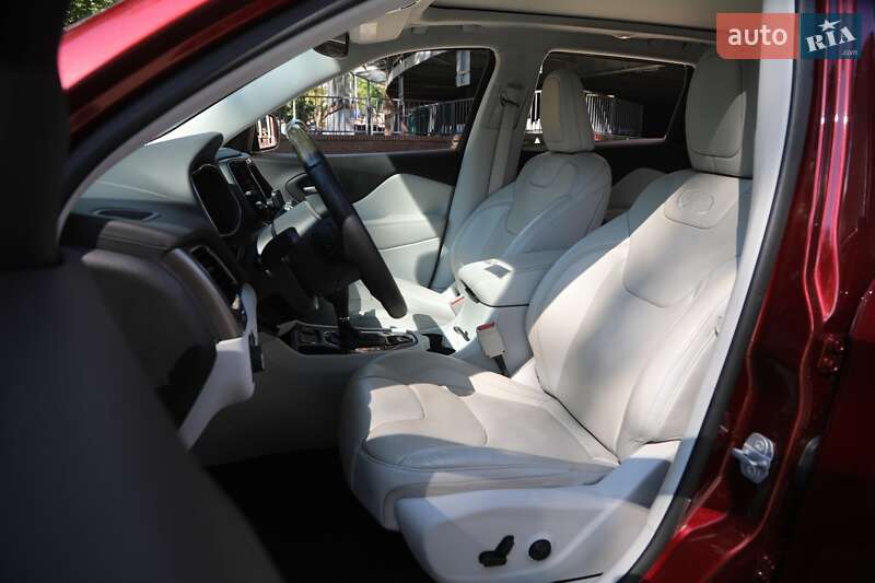 Внедорожник / Кроссовер Jeep Cherokee 2018 в Харькове