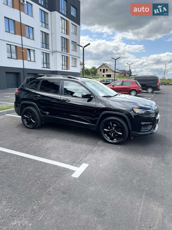 Внедорожник / Кроссовер Jeep Cherokee 2019 в Ровно