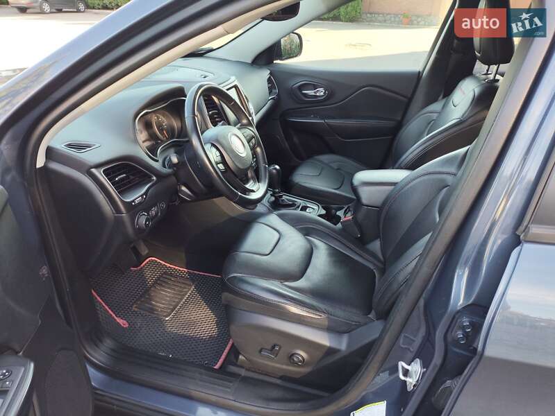 Позашляховик / Кросовер Jeep Cherokee 2019 в Кременчуці