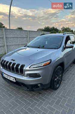 Внедорожник / Кроссовер Jeep Cherokee 2014 в Золотоноше