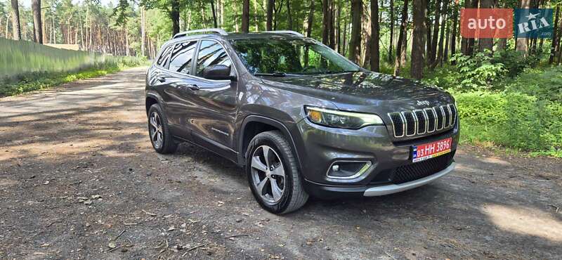 Внедорожник / Кроссовер Jeep Cherokee 2019 в Дубно