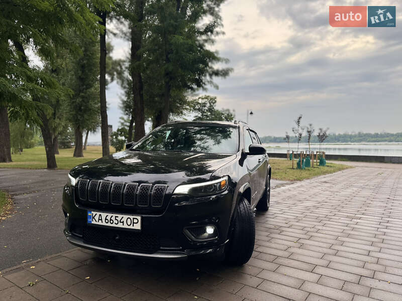 Внедорожник / Кроссовер Jeep Cherokee 2020 в Киеве