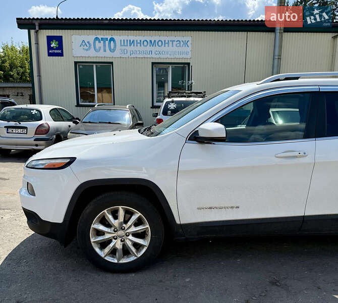 Позашляховик / Кросовер Jeep Cherokee 2015 в Сумах