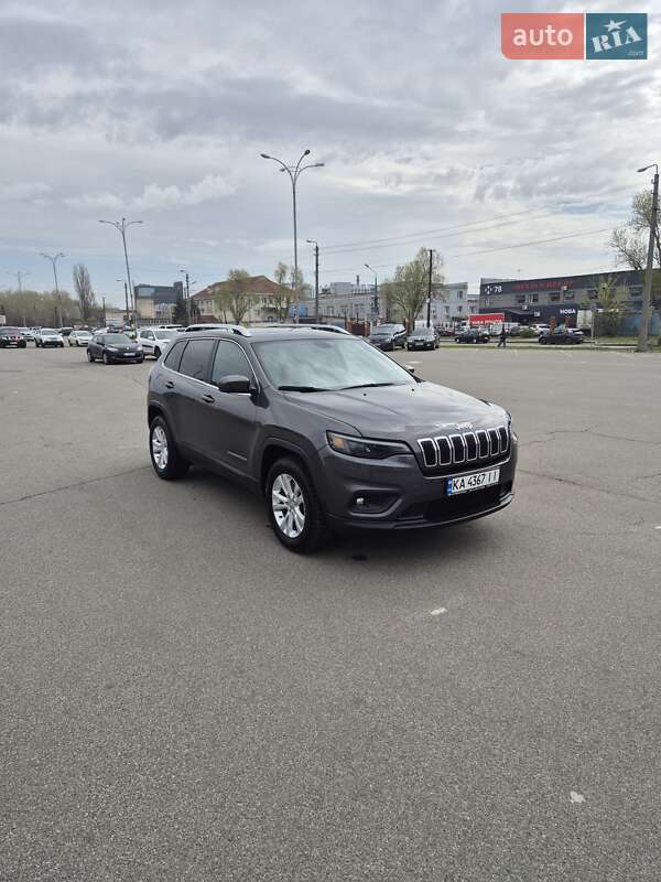 Внедорожник / Кроссовер Jeep Cherokee 2019 в Киеве