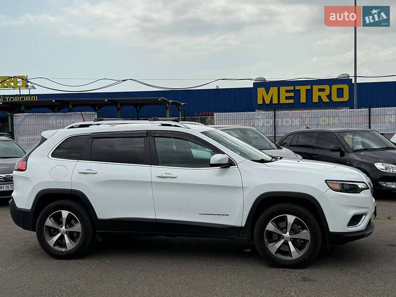 Внедорожник / Кроссовер Jeep Cherokee 2020 в Одессе