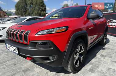 Внедорожник / Кроссовер Jeep Cherokee 2017 в 