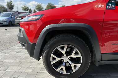 Внедорожник / Кроссовер Jeep Cherokee 2017 в 