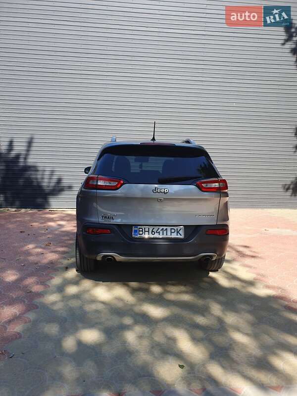 Позашляховик / Кросовер Jeep Cherokee 2014 в Черкасах