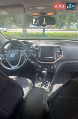 Позашляховик / Кросовер Jeep Cherokee 2014 в Броварах