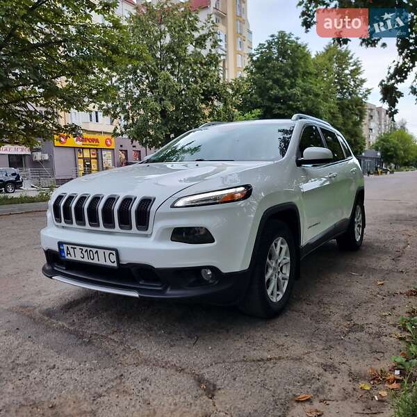 Позашляховик / Кросовер Jeep Cherokee 2016 в Калуші