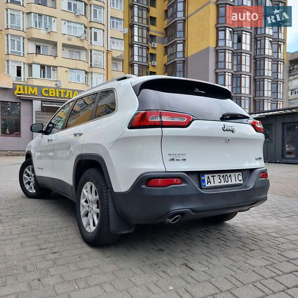 Позашляховик / Кросовер Jeep Cherokee 2016 в Калуші