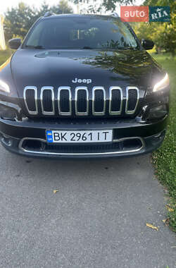 Внедорожник / Кроссовер Jeep Cherokee 2015 в 
