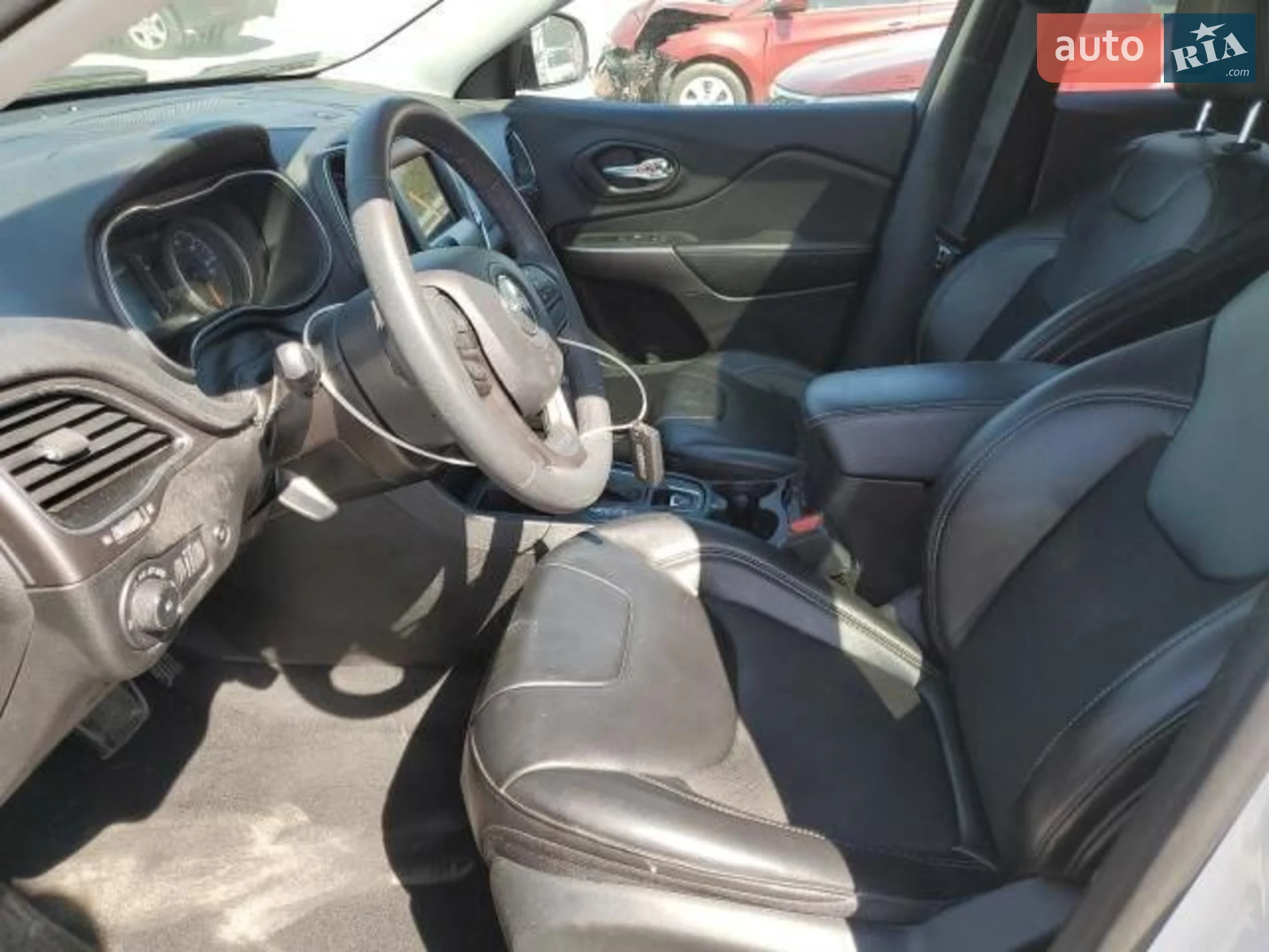 2019 Jeep Cherokee - мініатюра 17