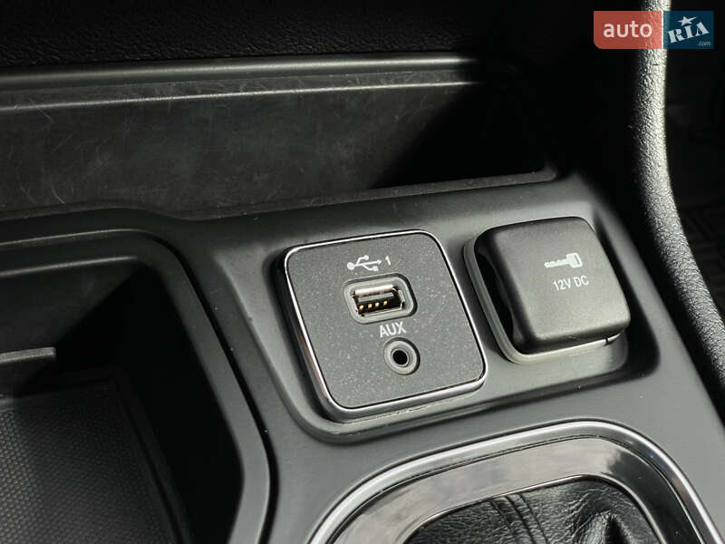 Внедорожник / Кроссовер Jeep Cherokee 2020 в Бердичеве