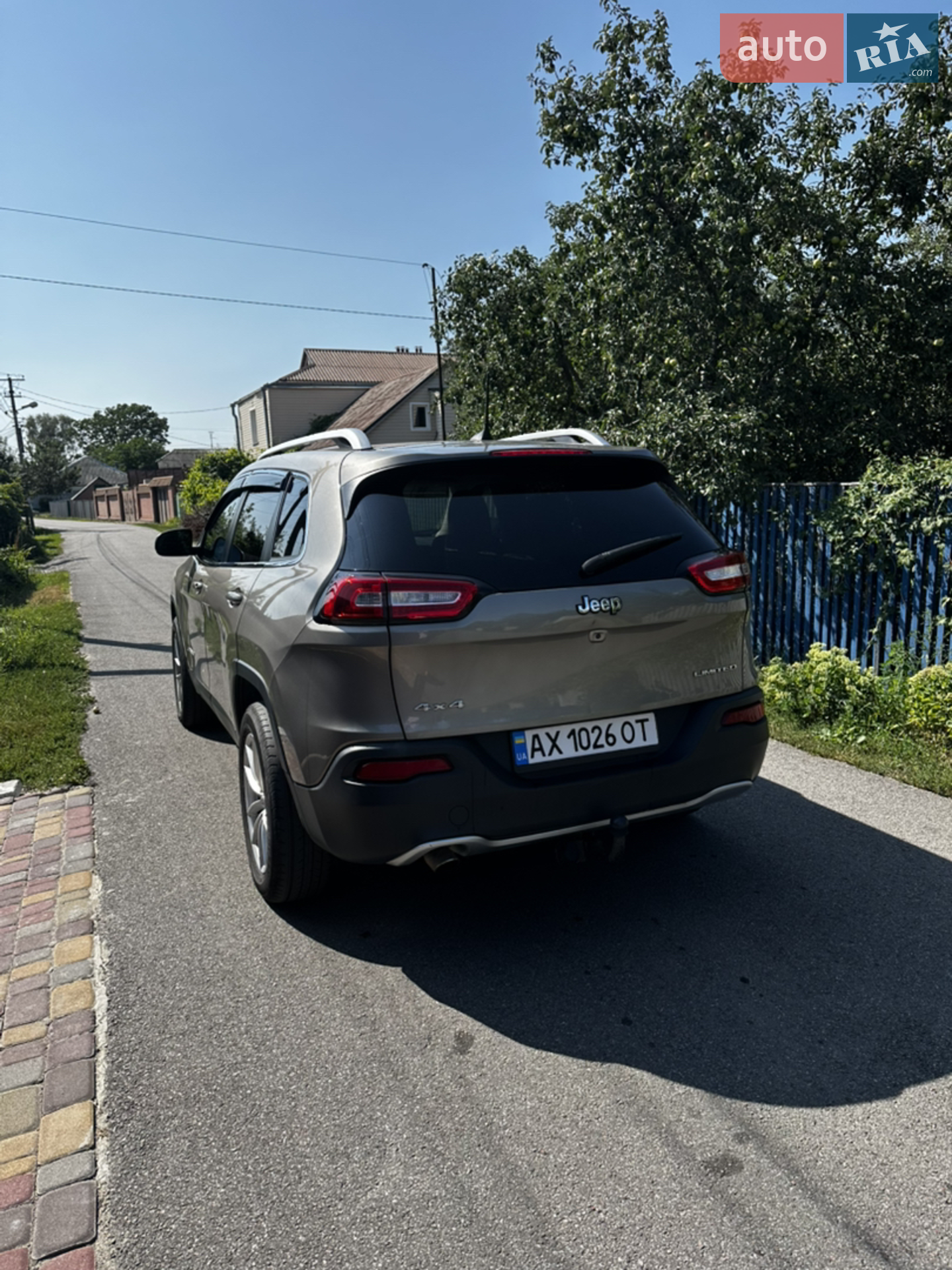 2016 Jeep Cherokee - мініатюра 4